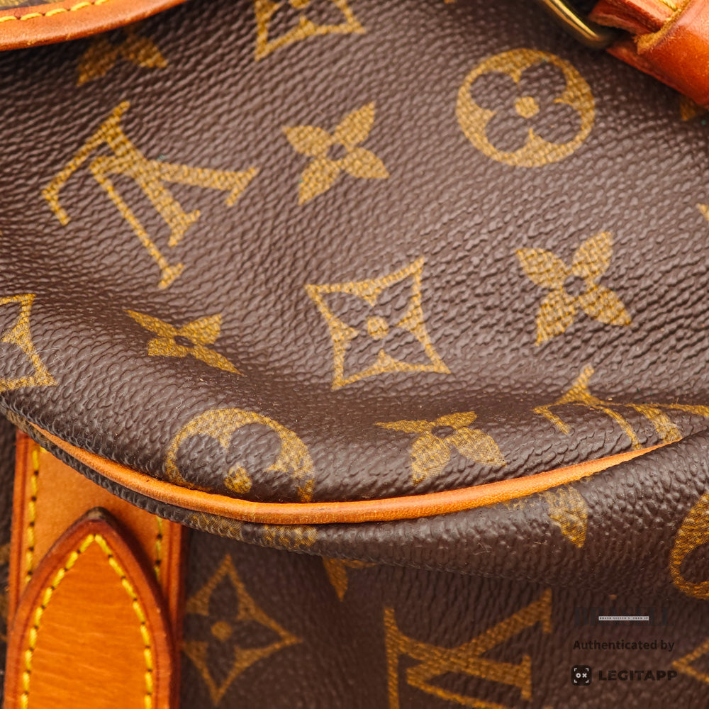LOUIS VUITTON Saumur 43 Monogram Canvas Brown Crossbody Bag 【ImportFeeFREE】
