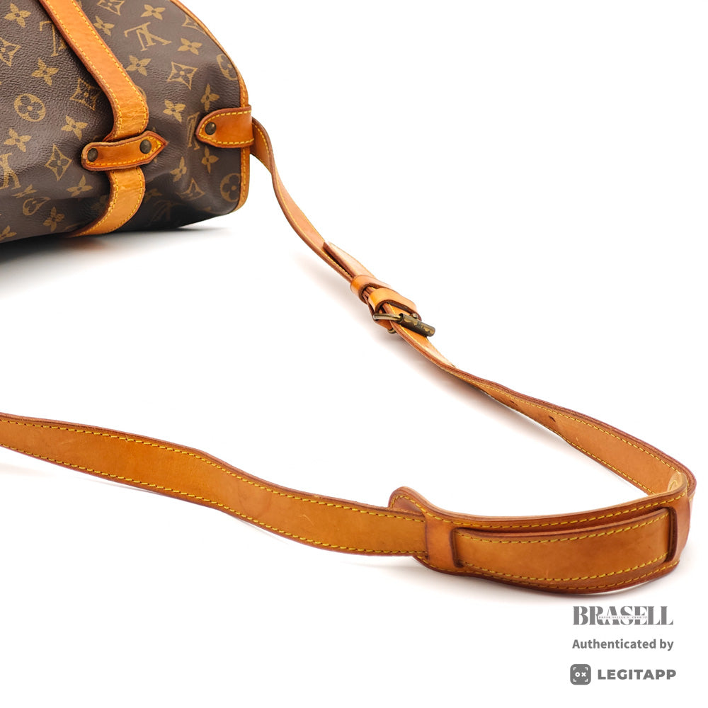 LOUIS VUITTON Saumur 43 Monogram Canvas Brown Crossbody Bag 【ImportFeeFREE】