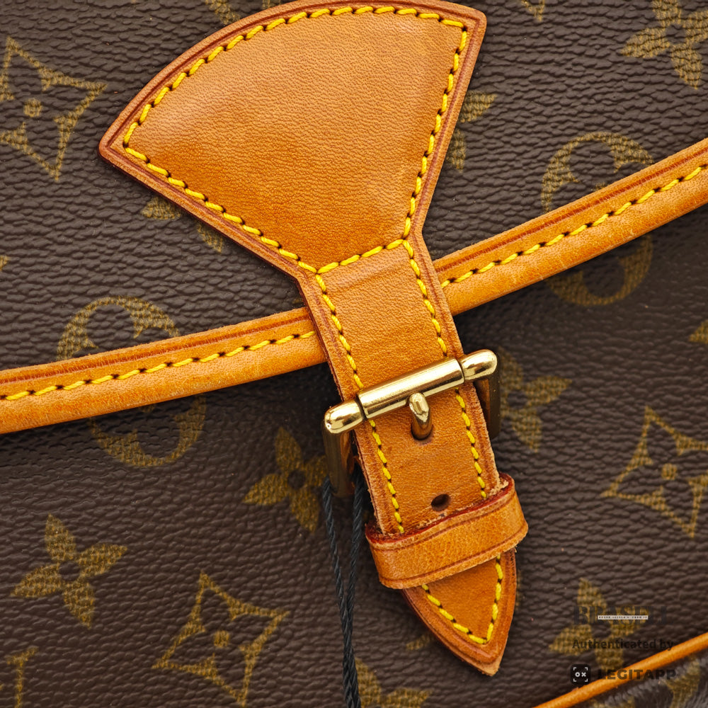 LOUIS VUITTON Saumur 30 Monogram Canvas Shoulder Bag M42250 【ImportFeeFREE】