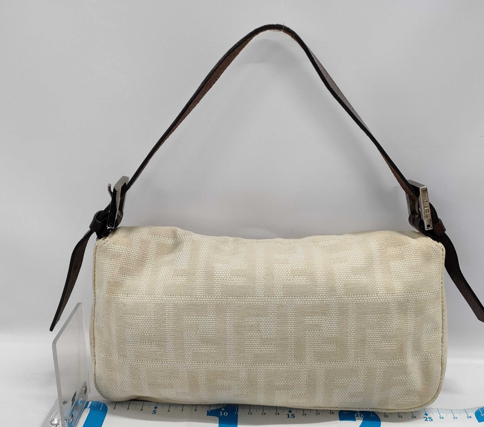 Fendi manmabucket lightbrown shoulder