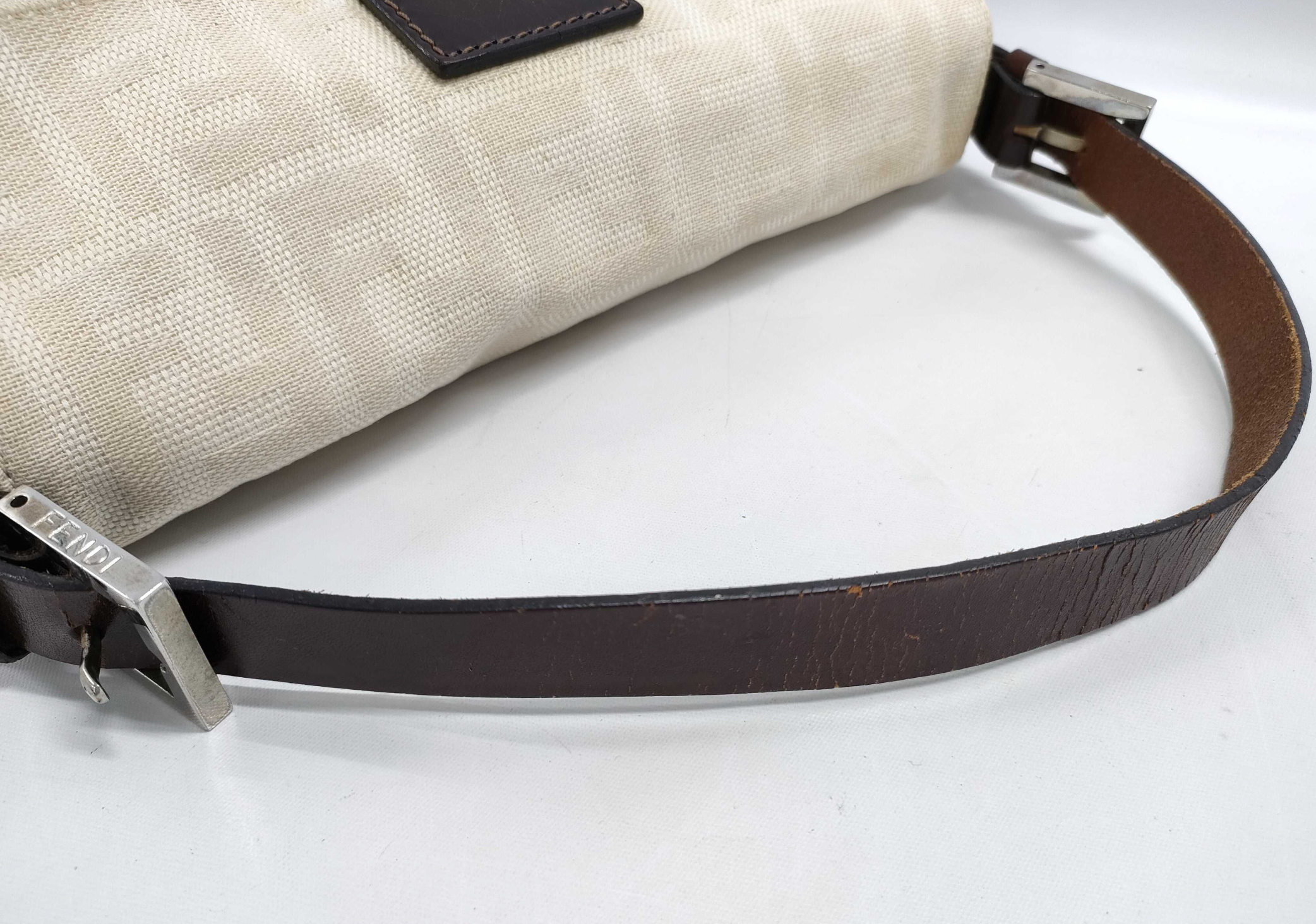 Fendi manmabucket lightbrown shoulder