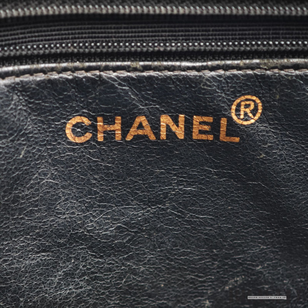 CHANEL Lambskin Chain Tote Bag Large CC Logo Chain Tote 【ImportFeeFREE】