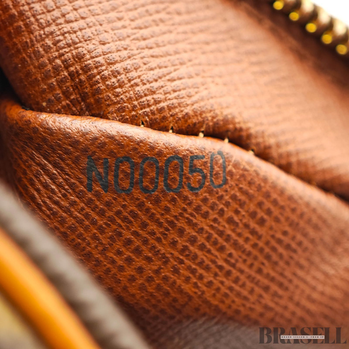 LOUIS VUITTON Monogram Blois M51221 ShoulderBag Crossbody【ImportFeeFREE】