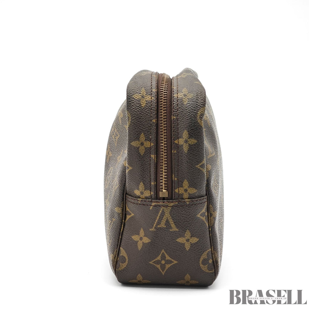 LOUIS VUITTON Trousseau Toilette 28 M47522 Monogram Brown【ImportFeeFREE】
