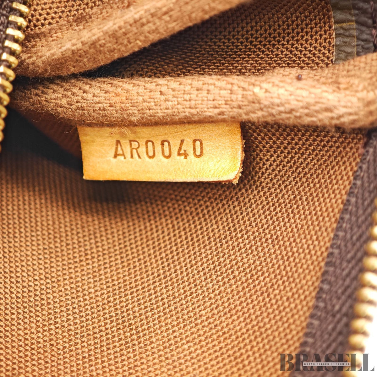 LOUIS VUITTON Pochette Accessoires M51980 Monogram Mini 【ImportFeeFREE】