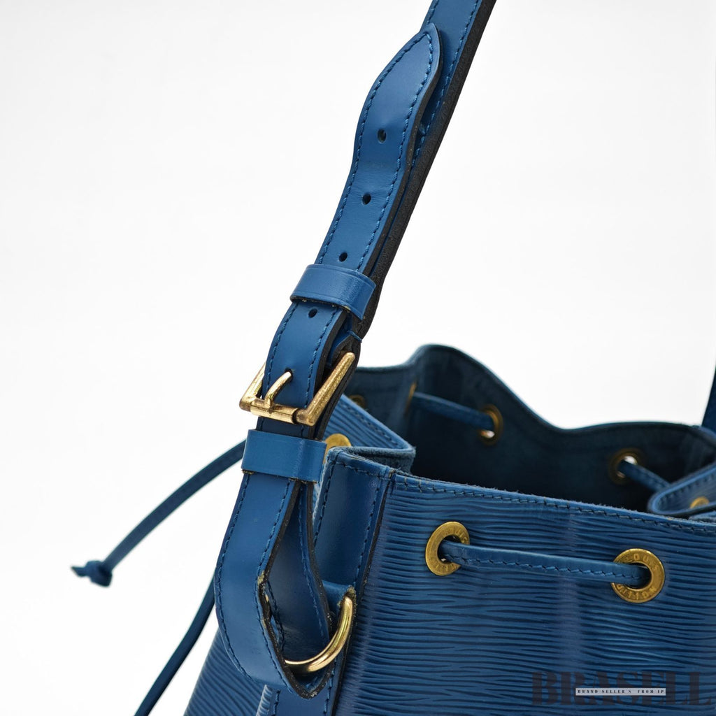 LOUIS VUITTON Epi Petit No M44105 Drawstring Shoulder Bag 【ImportFeeFREE】