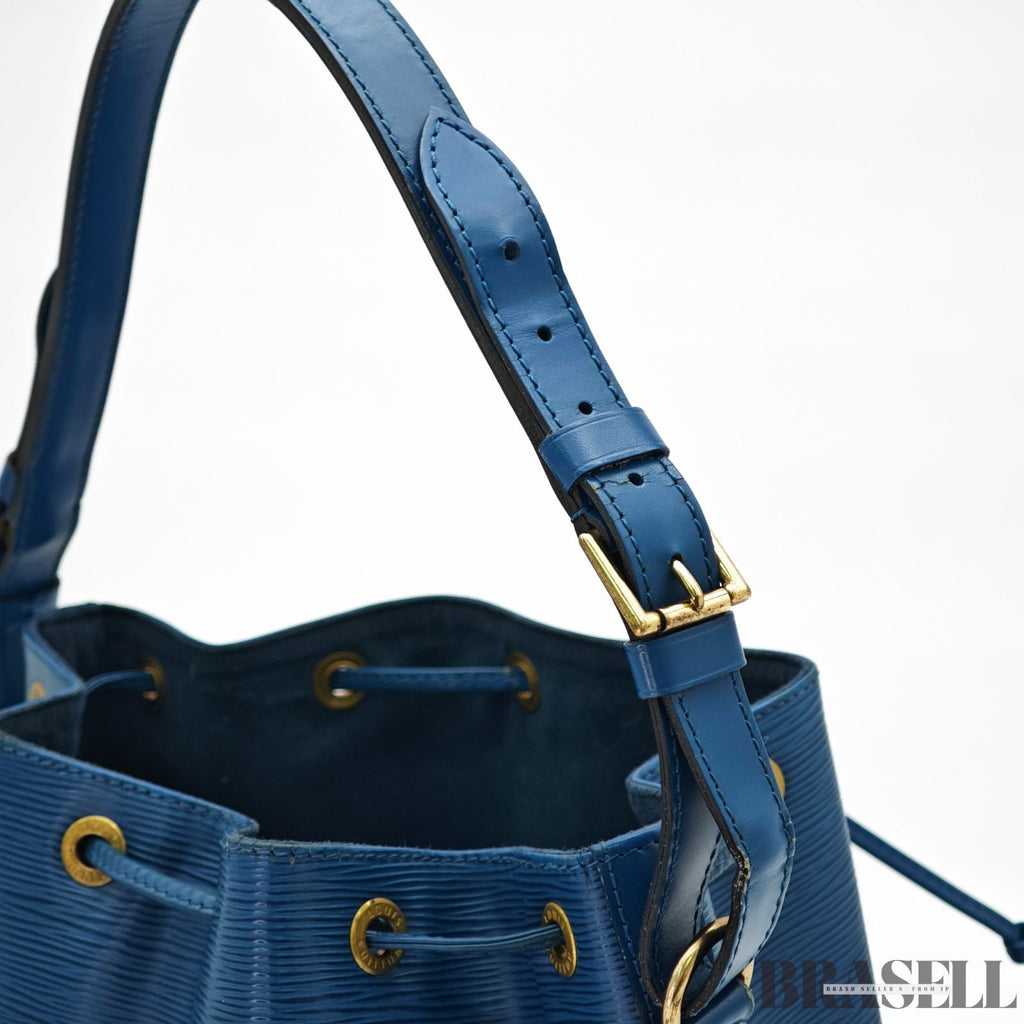 LOUIS VUITTON Epi Petit No M44105 Drawstring Shoulder Bag 【ImportFeeFREE】