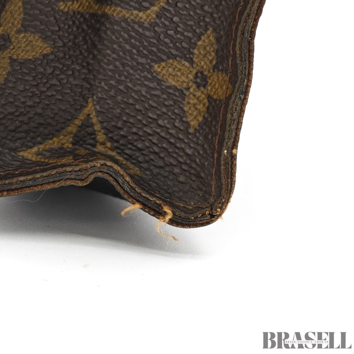 LOUIS VUITTON Pochette Toilette 26 Monogram M47542 Clutch Pouch【ImportFeeFREE】