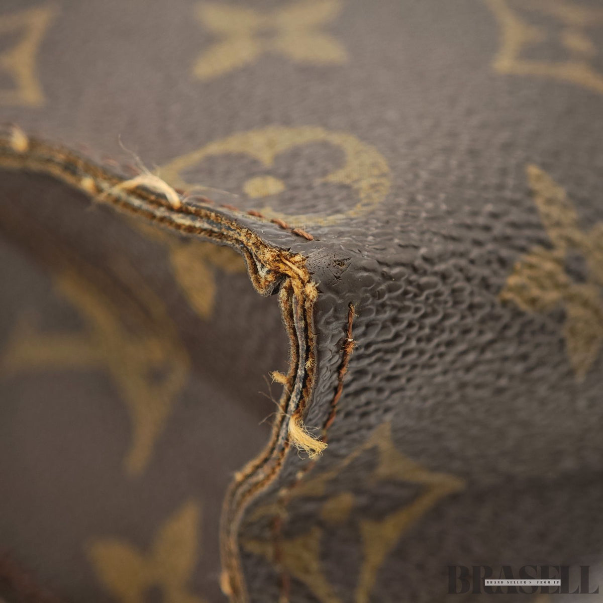 LOUIS VUITTON Pochette Toilette 26 Monogram M47542 Clutch Pouch【ImportFeeFREE】