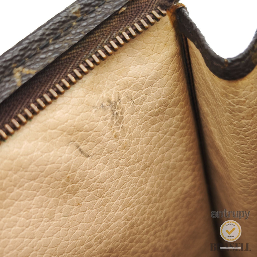 LOUIS VUITTON Poche Toilette 26 M47542 Clutch Bag Monogram 【ImportFeeFREE】