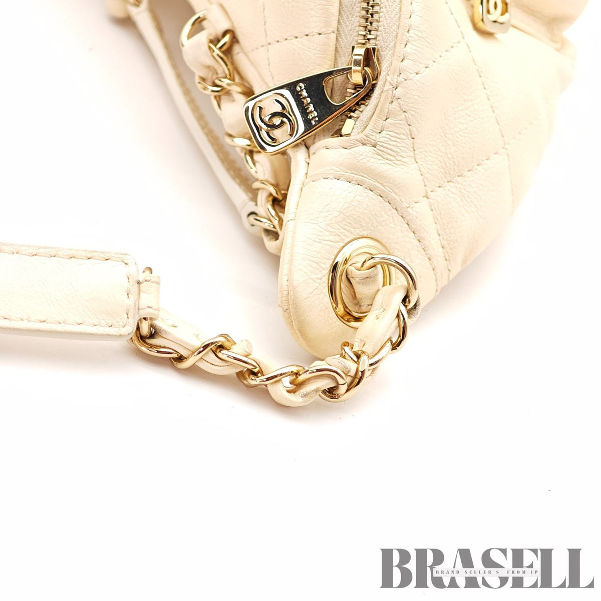 CHANEL Matelasse Waist Bag Bum Bag Mini Bag Lambskin White 【ImportFeeFREE】