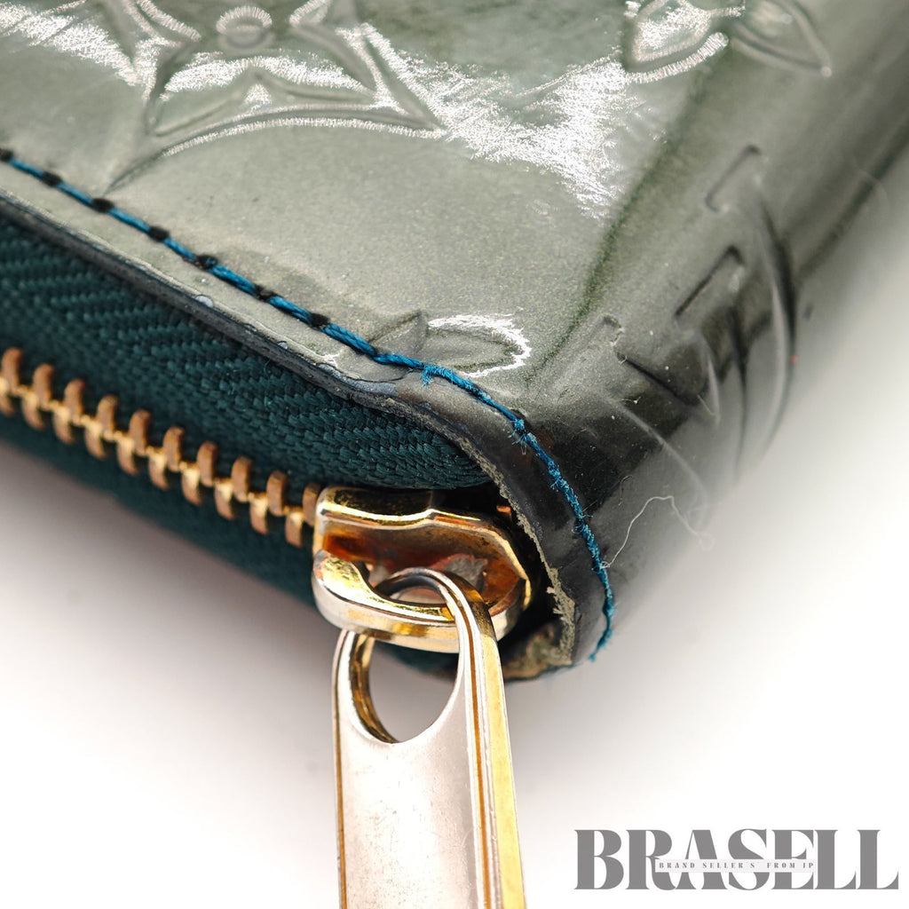 LOUIS VUITTON Zippy Wallet M93667 Long Wallet Moss Green Unisex