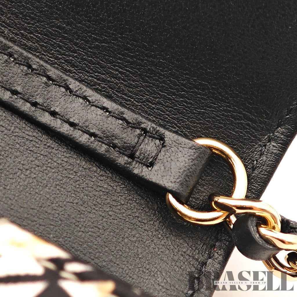 CHANEL CC Quilted Mini Chain Shoulder Bag Beige Graphic Print 【ImportFeeFREE】