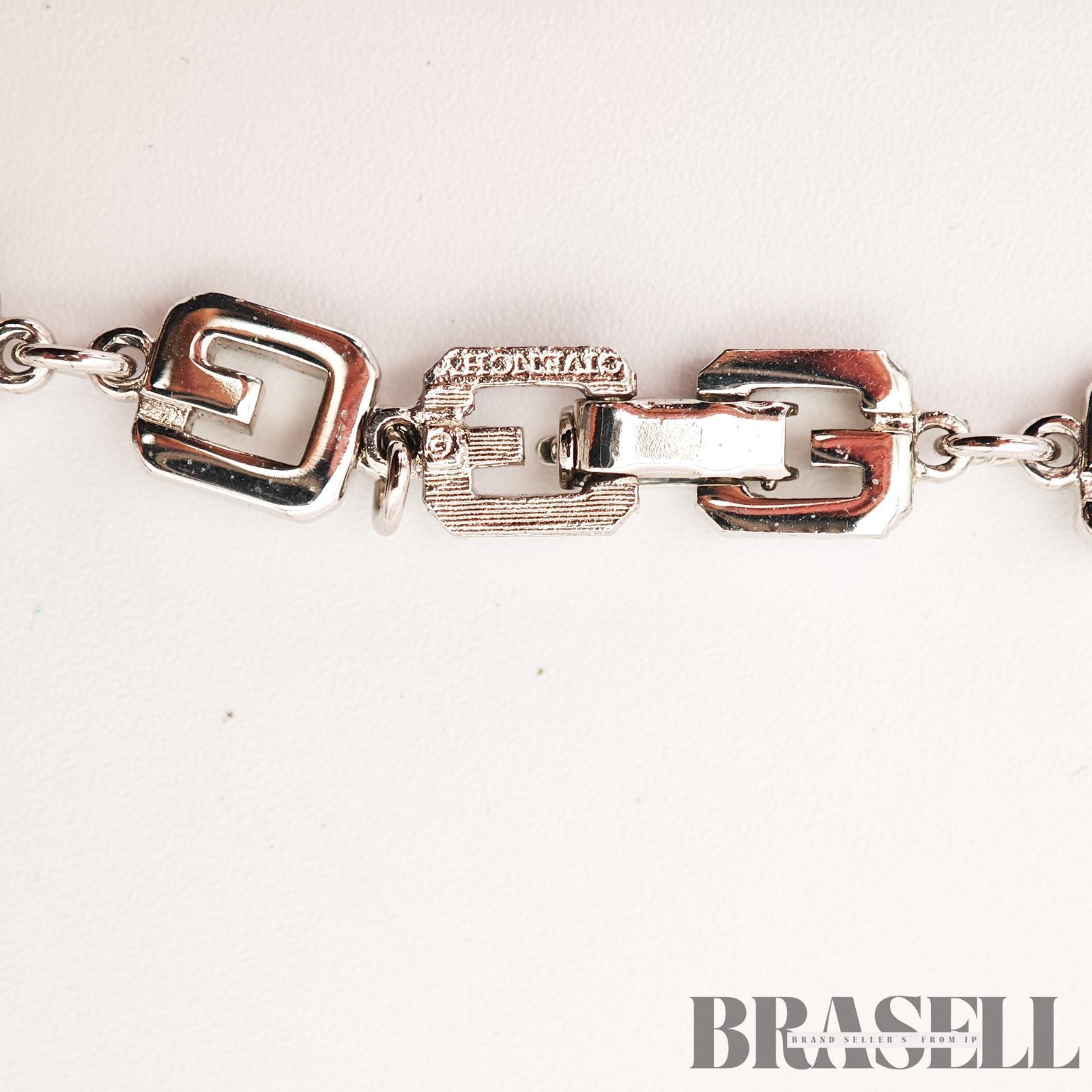 Givenchy Silver Tone Necklace Vintage Fashion Necklace【ImportFeeFREE】