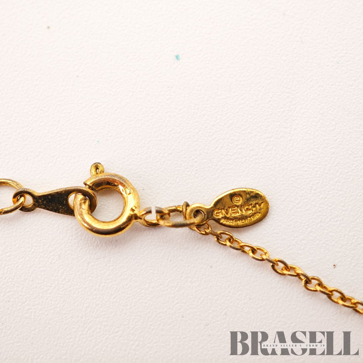 Givenchy G Logo Necklace Gold Tone Vintage Jewelry【ImportFeeFREE】