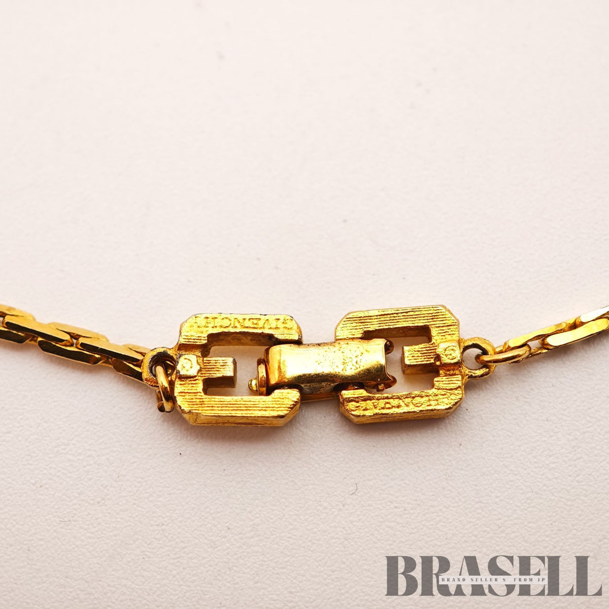Givenchy Long Chain Gold Tone Necklace 30.1in Women's Fashion【ImportFeeFREE】