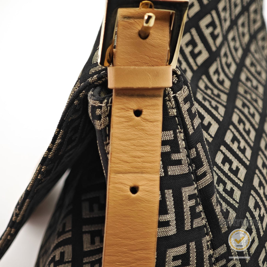 FENDI Zucchino Mamma Baguette 8BR001 Black Beige Hand Bag 【ImportFeeFREE】