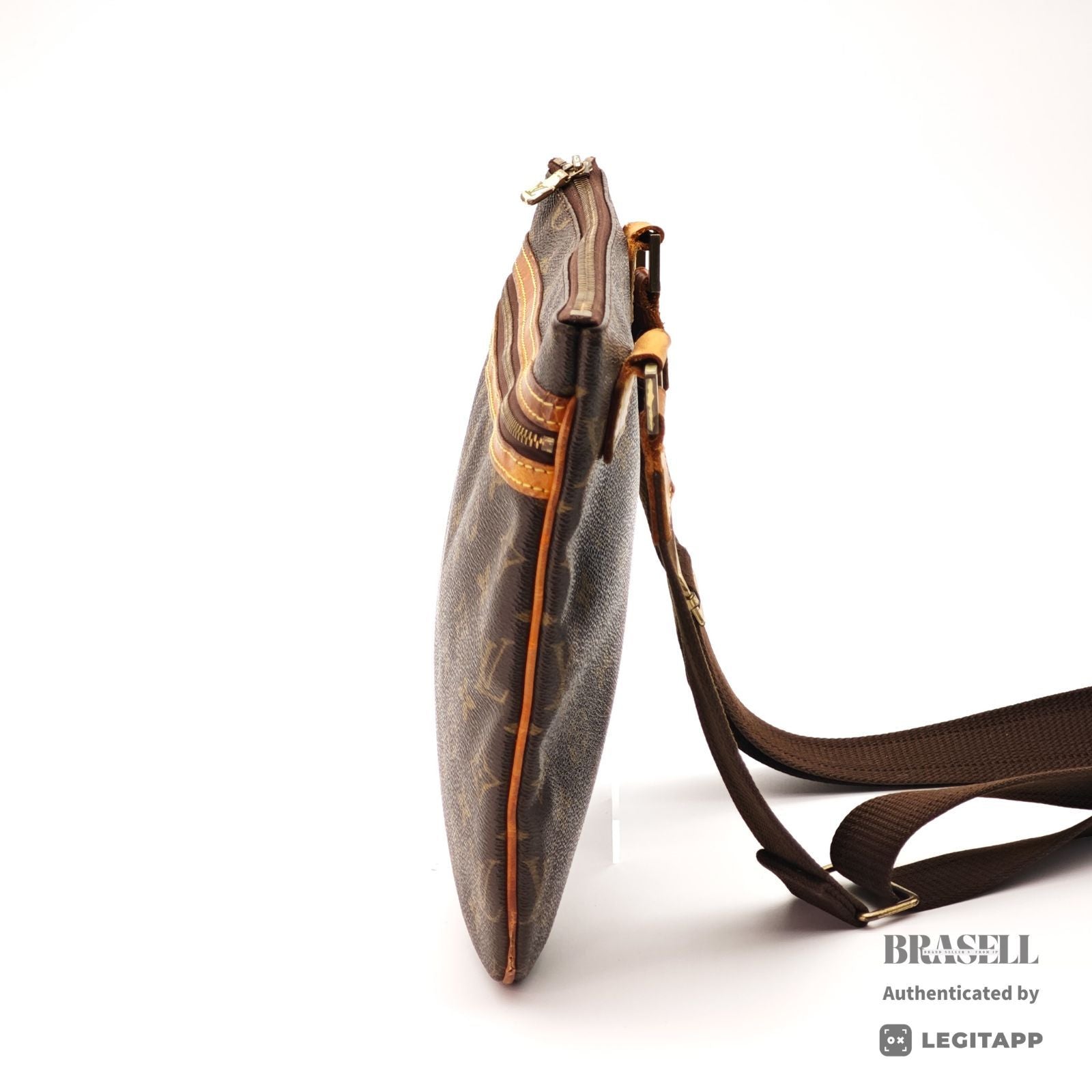 LOUIS VUITTON Pochette Bosphore M40044 Shoulder Bag Monogram 【ImportFeeFREE】