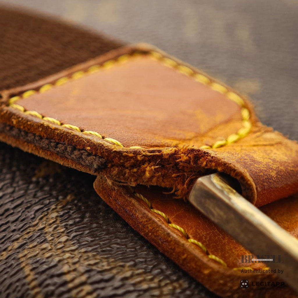 LOUIS VUITTON Pochette Bosphore M40044 Shoulder Bag Monogram 【ImportFeeFREE】