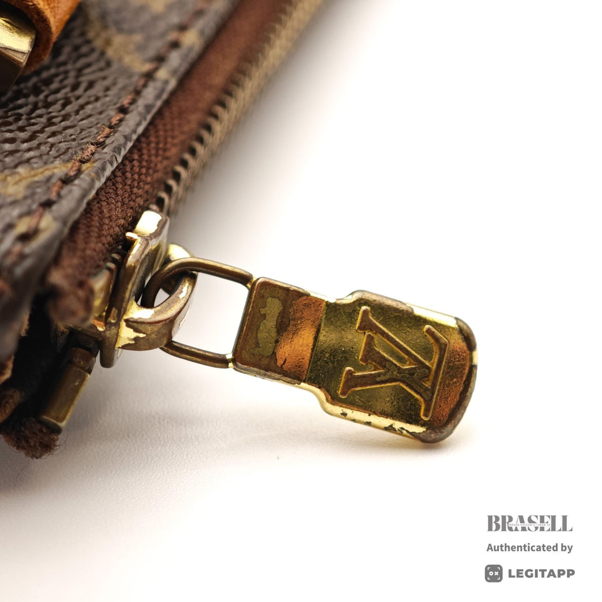 LOUIS VUITTON Pochette Bosphore M40044 Shoulder Bag Monogram 【ImportFeeFREE】