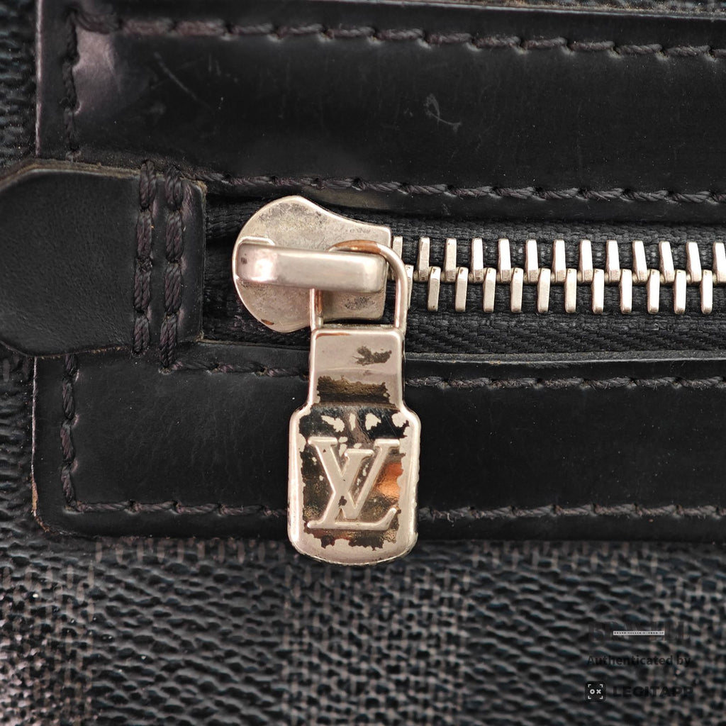 LOUIS VUITTON Damier Graphite Daniel MM N58029 Shoulder Bag【ImportFeeFREE】