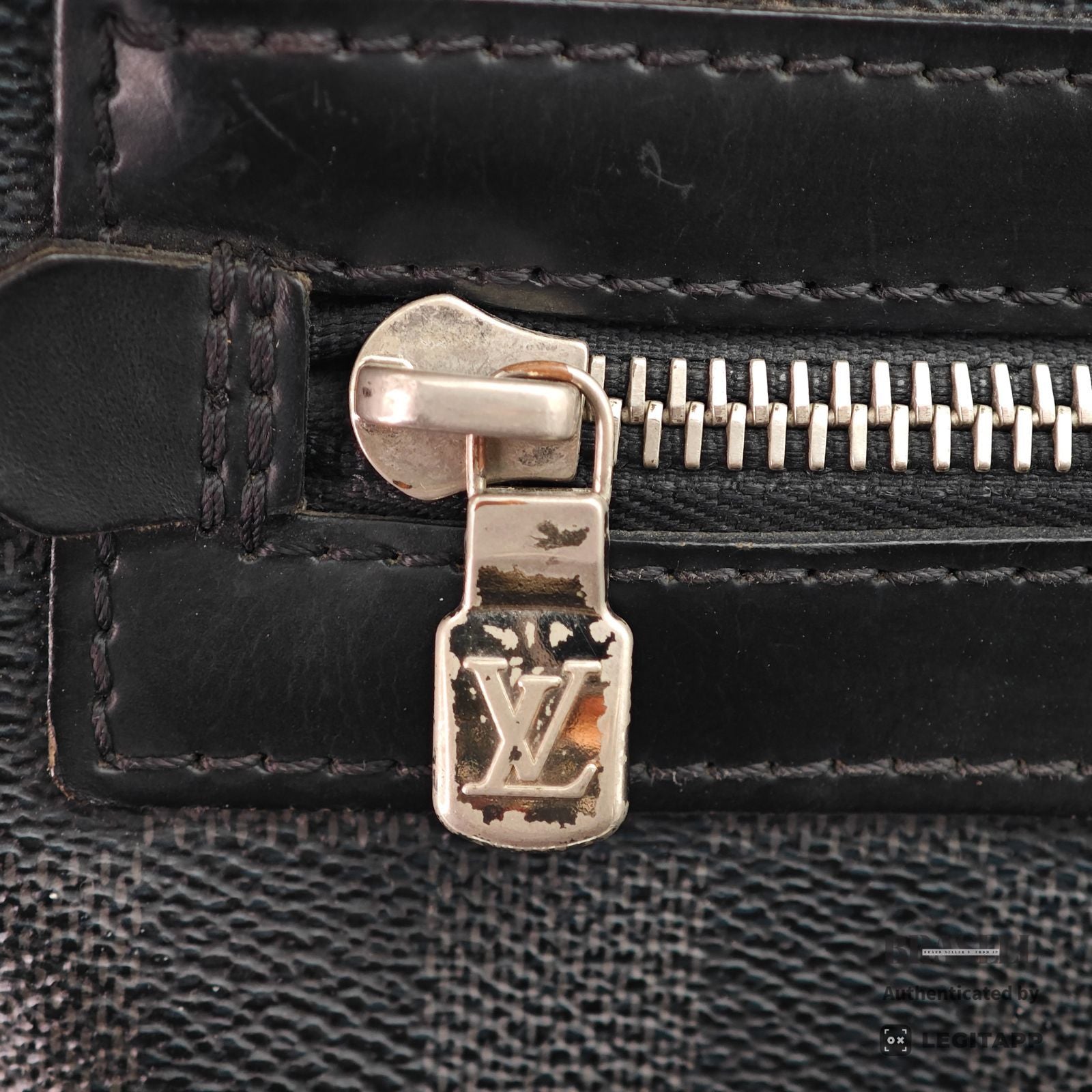 LOUIS VUITTON Damier Graphite Daniel MM N58029 Shoulder Bag【ImportFeeFREE】