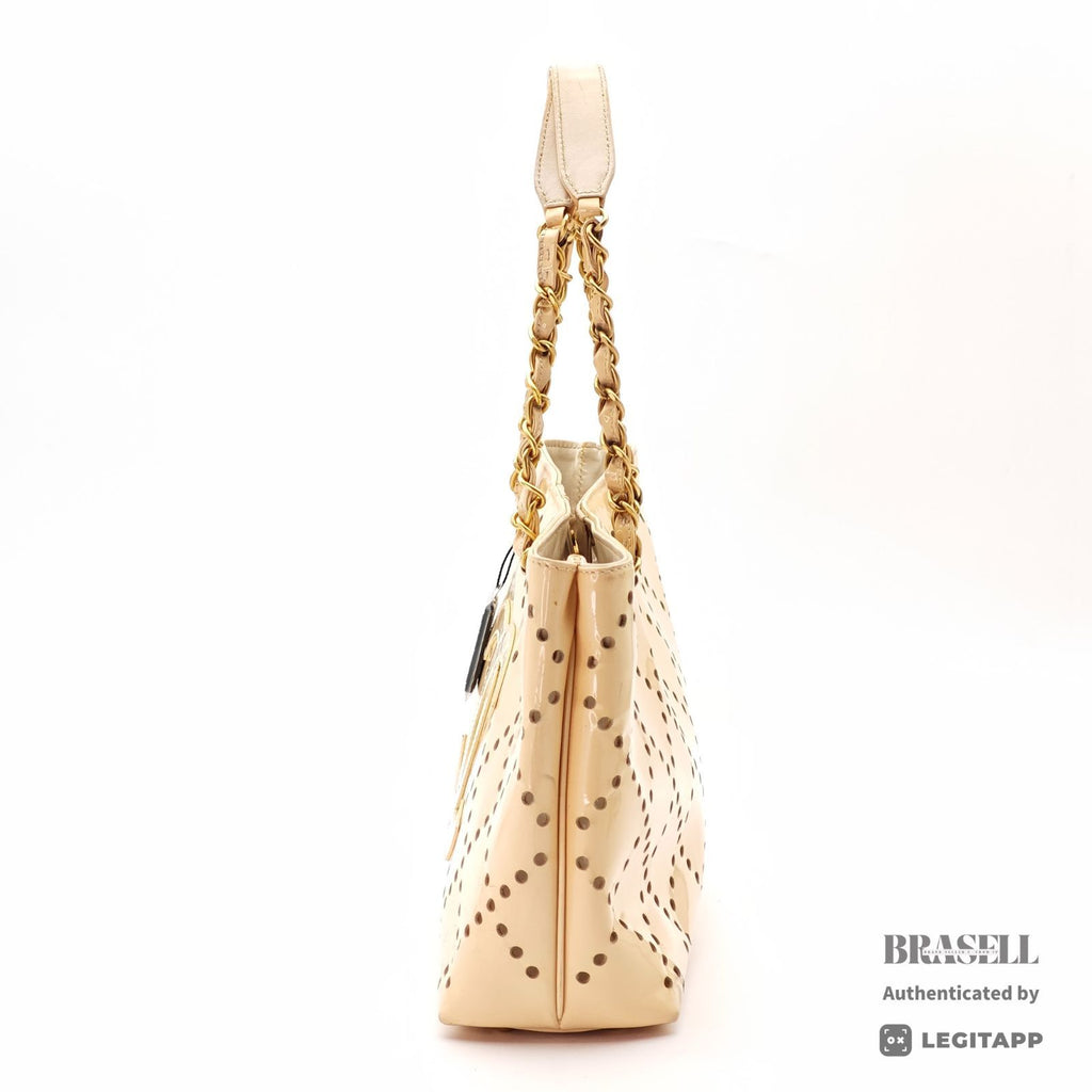 CHANEL CC Logo Punching Chain Tote Bag Beige Patent Leather 【ImportFeeFREE】