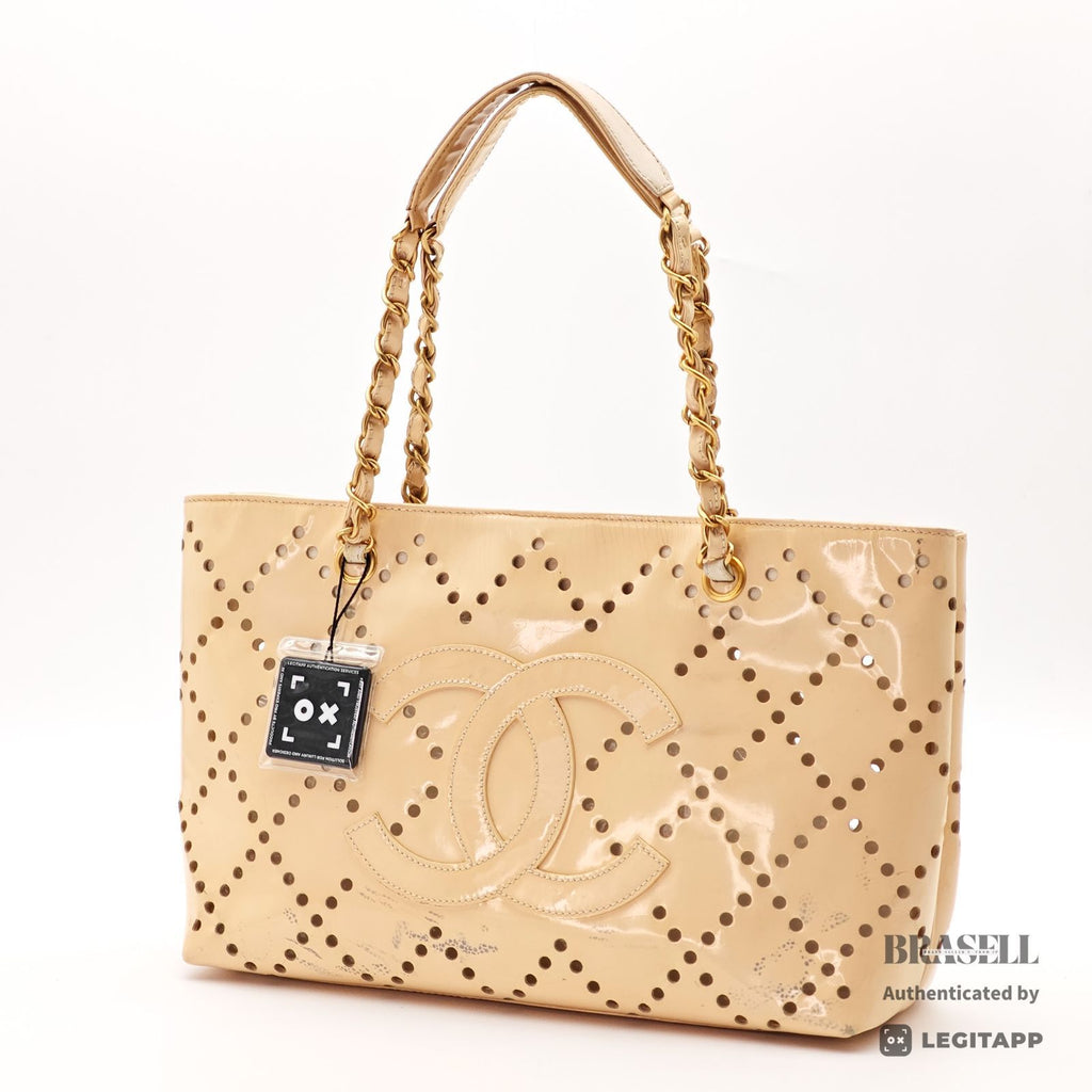 CHANEL CC Logo Punching Chain Tote Bag Beige Patent Leather 【ImportFeeFREE】