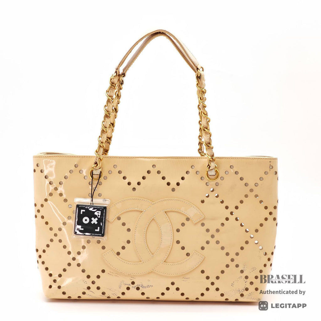 CHANEL CC Logo Punching Chain Tote Bag Beige Patent Leather 【ImportFeeFREE】