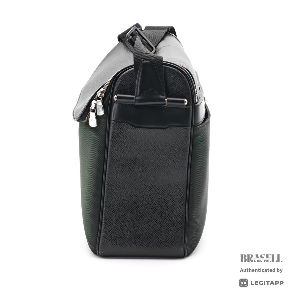LOUIS VUITTON Taimyr Taiga Leather Shoulder Bag M30862 【ImportFeeFREE】
