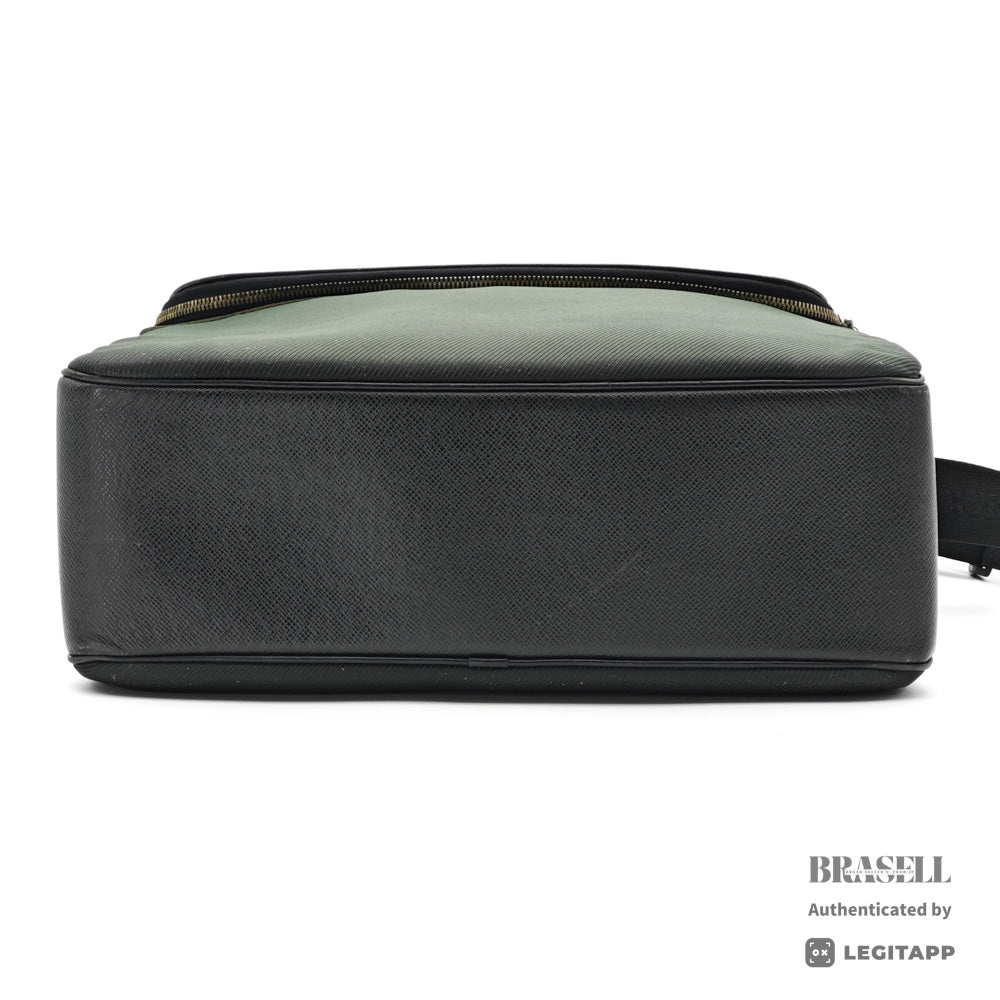 LOUIS VUITTON Taimyr Taiga Leather Shoulder Bag M30862 【ImportFeeFREE】