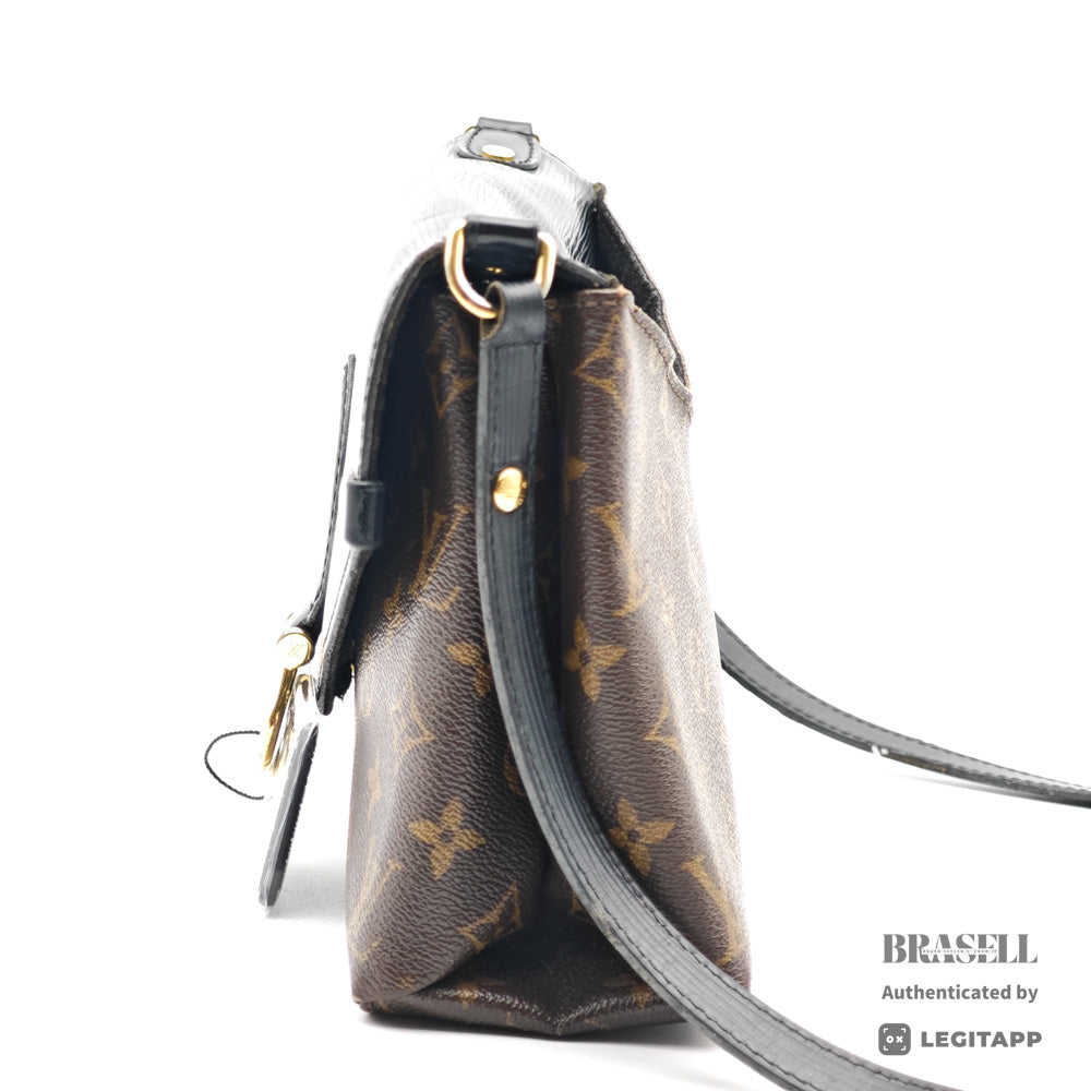 LOUIS VUITTON M44030 CA4137 Shoulder Bag Monogram Canvas Women's