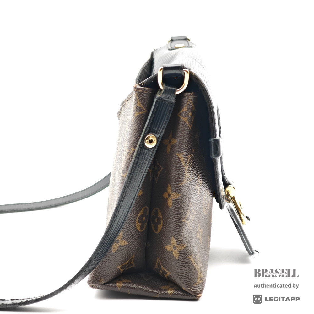 LOUIS VUITTON M44030 CA4137 Shoulder Bag Monogram Canvas Women's