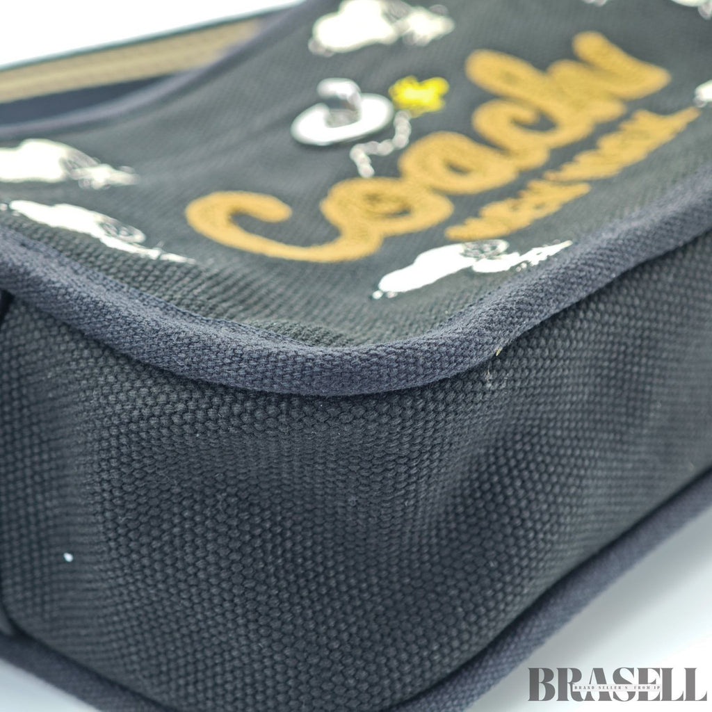 COACH Cargo Camera Bag with Snoopy Print Compact Bag Black