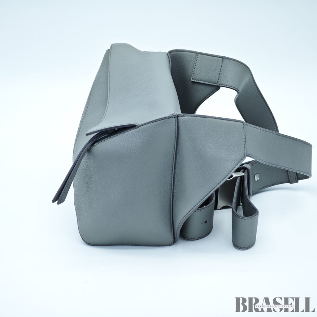 LOEWE Puzzle Bum Bag Small B510P35X09 Unique Cube-shaped Body/Shoulder Bag Gray