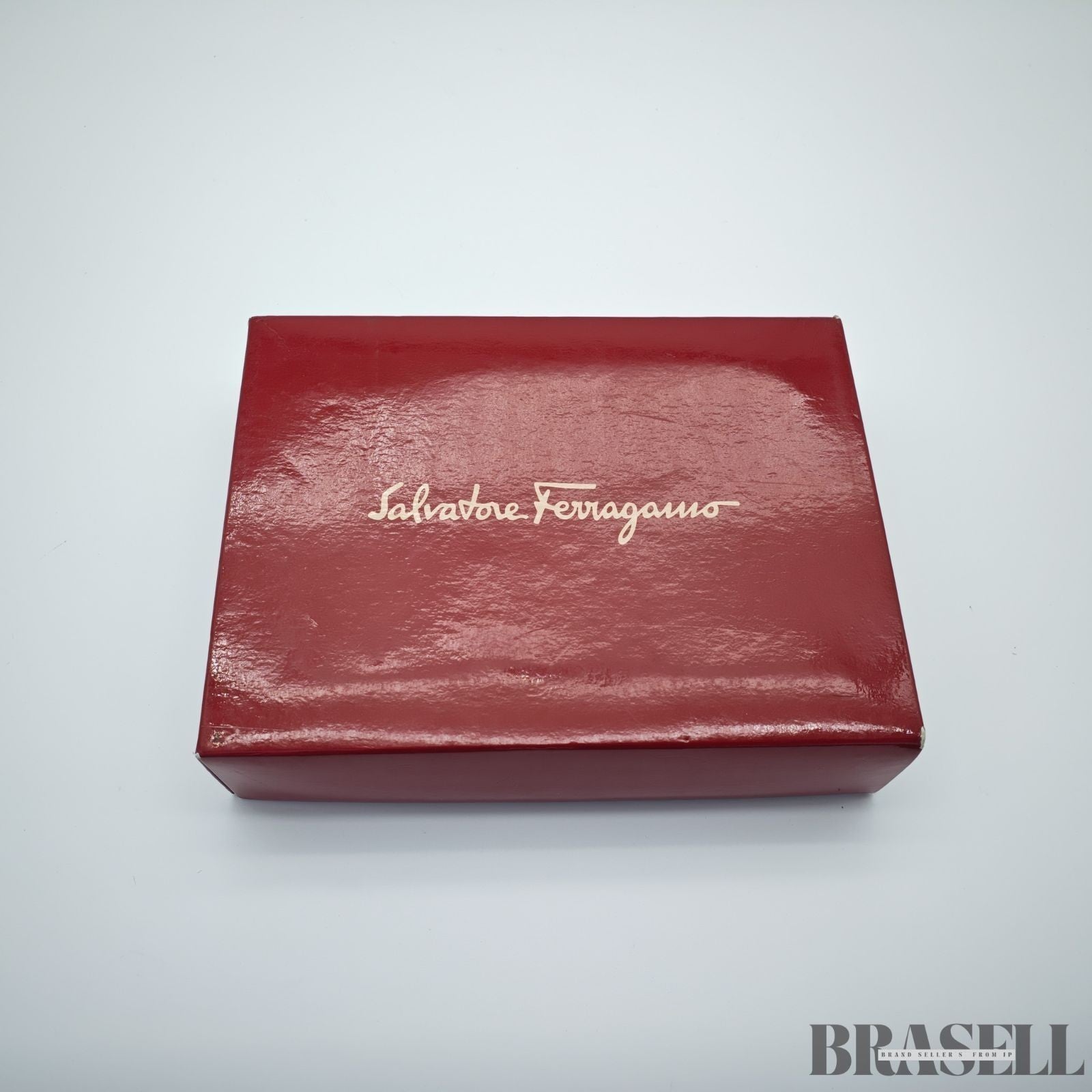 Salvatore Ferragamo Vara Ribbon 22-3054 Embossed Compact Shoulder Bag Black