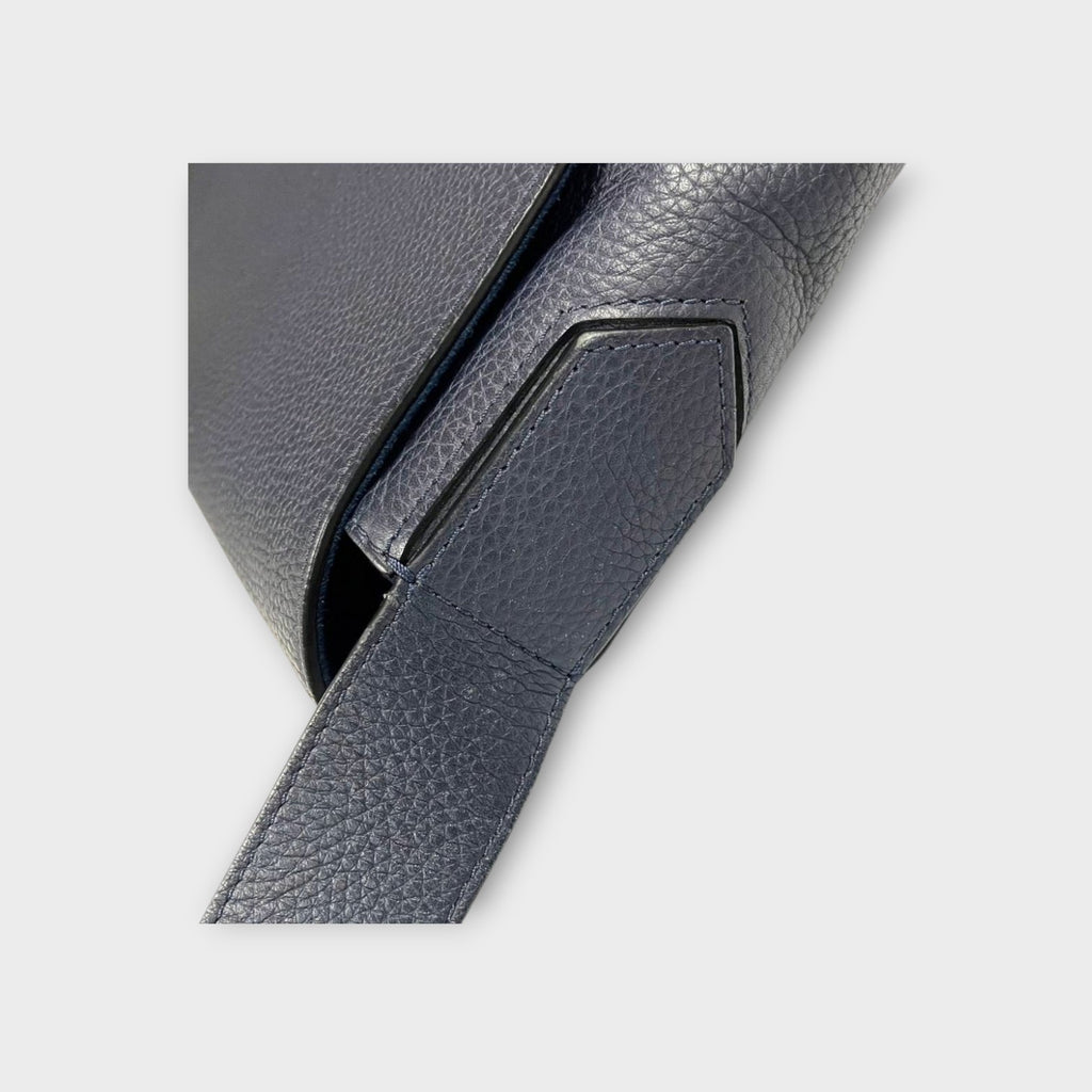 Louis Vuitton Eastside Messenger M53465 Shoulder Bag Logo Navy Leather 【A】
