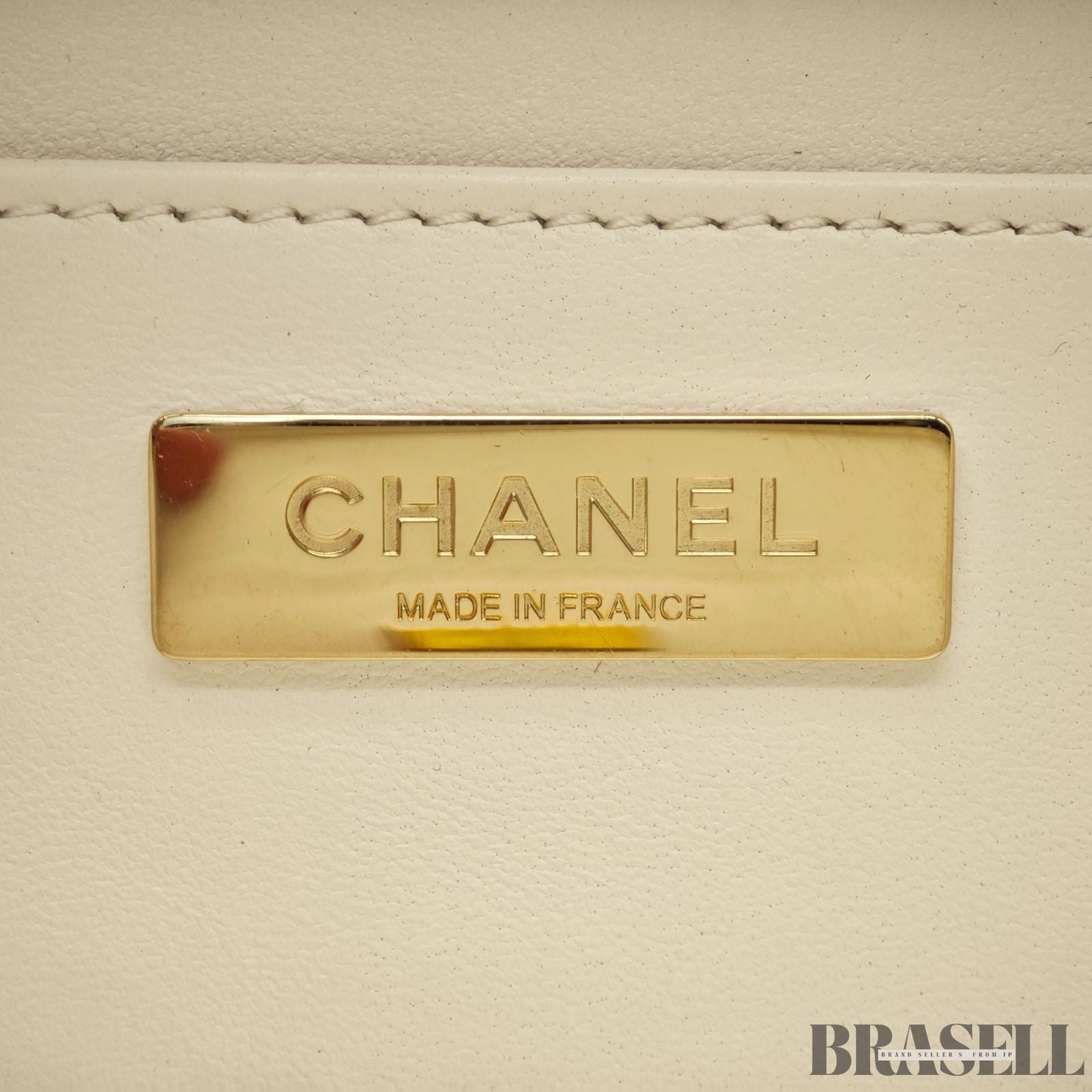 Chanel Matelassé Camera Bag AS4817 Shoulder Bag Compact With Mirror White