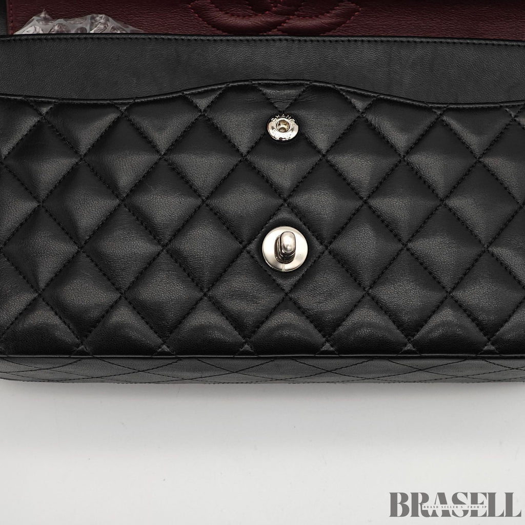 CHANEL Matelasse Classic Flap 25 A01112 Black Shoulder Bag w/ Dust Bag Card