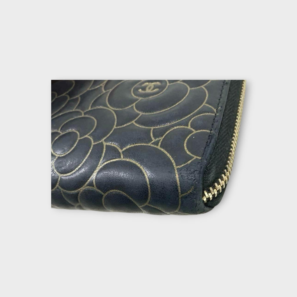 CHANEL Camellia Zippy Long Wallet with Gold Line and Coco Mark