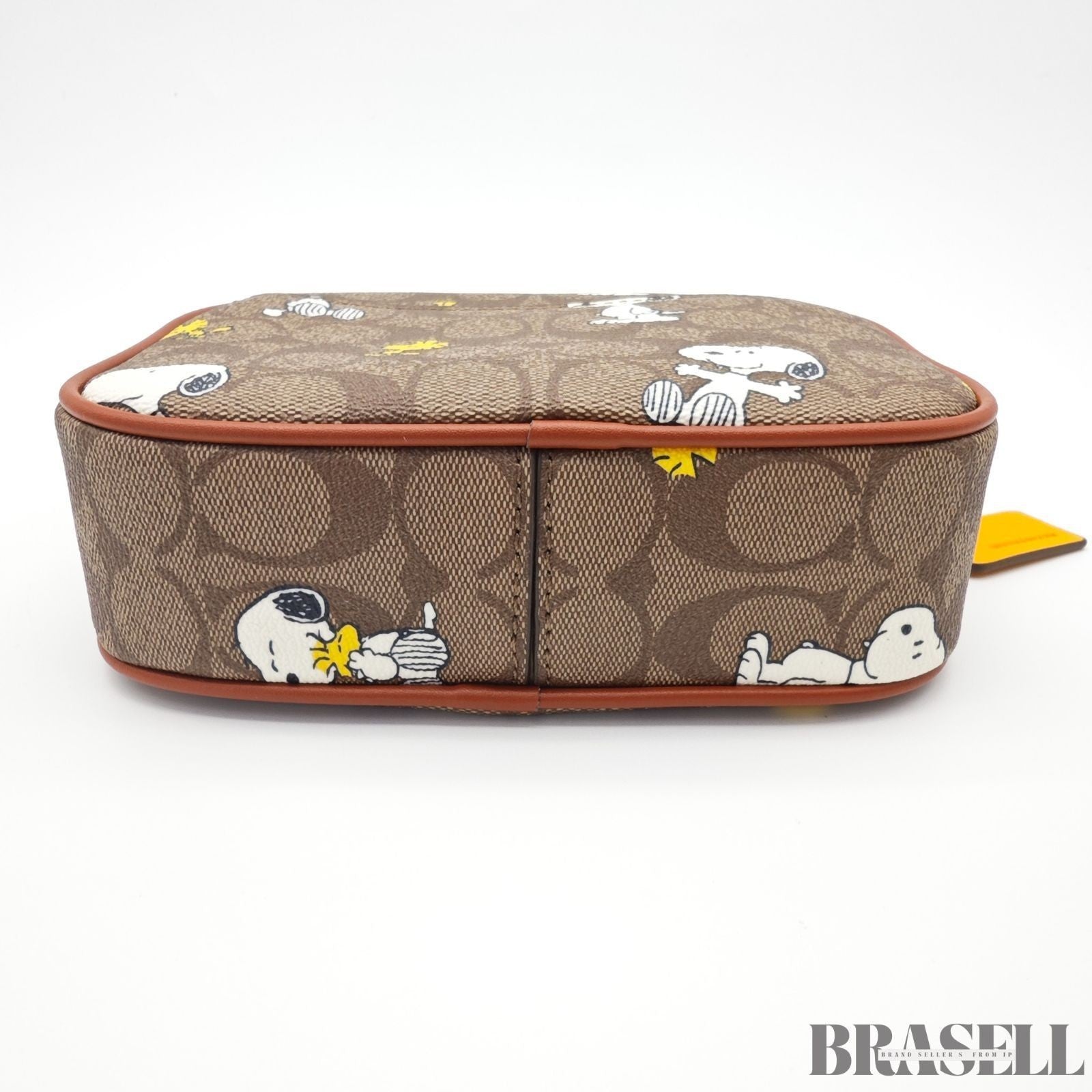 COACH Signature Snoopy Collaboration CF428 Compact Bag Cute Character Khaki