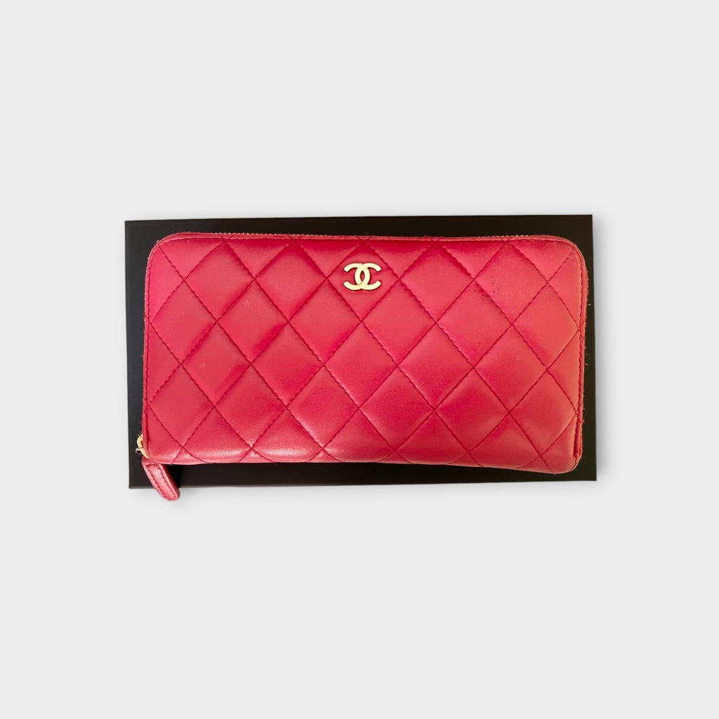 Chanel Matelassé L-Gusset Zip Around Wallet