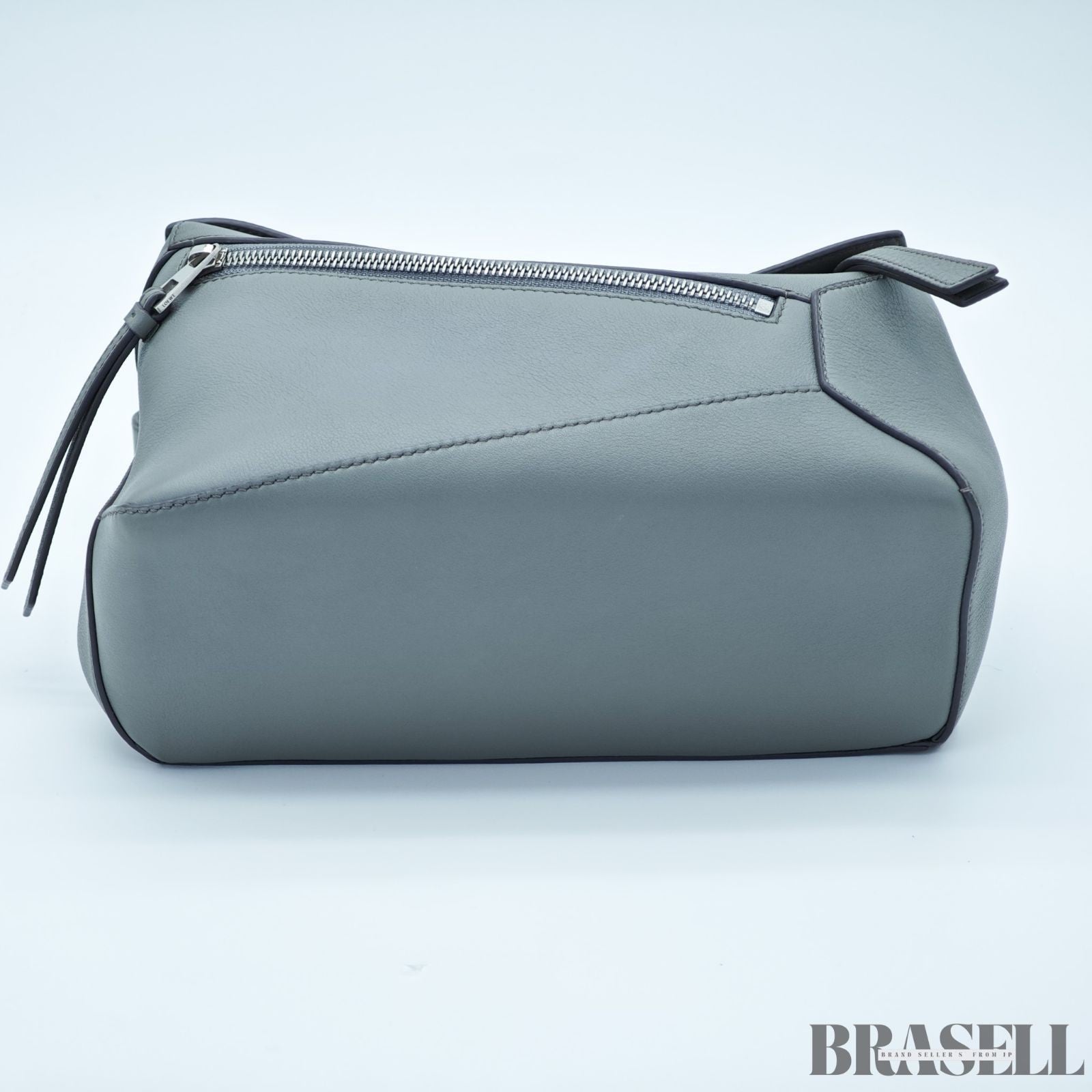 LOEWE Puzzle Bum Bag Small B510P35X09 Unique Cube-shaped Body/Shoulder Bag Gray