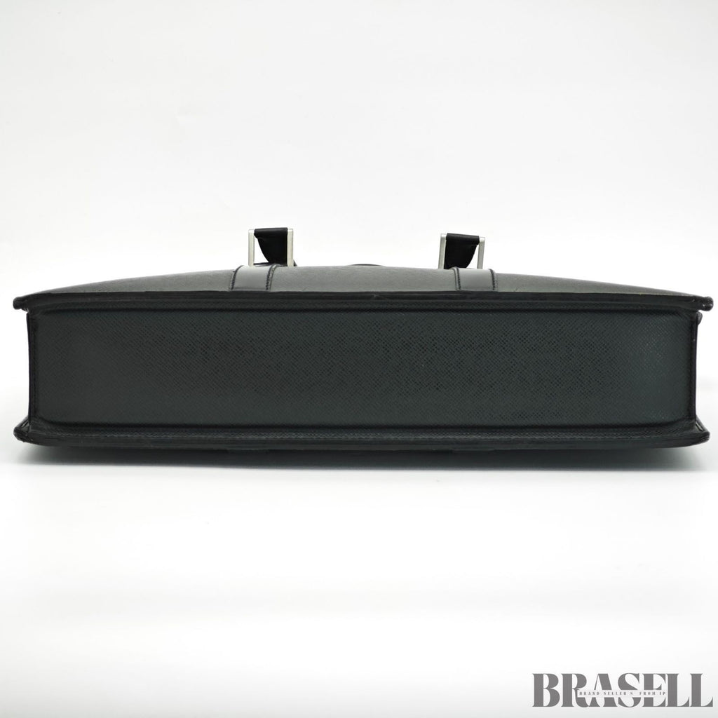 LOUIS VUITTON Taiga Porte-Documents Rosan M30052 Black Briefcase Men and Women