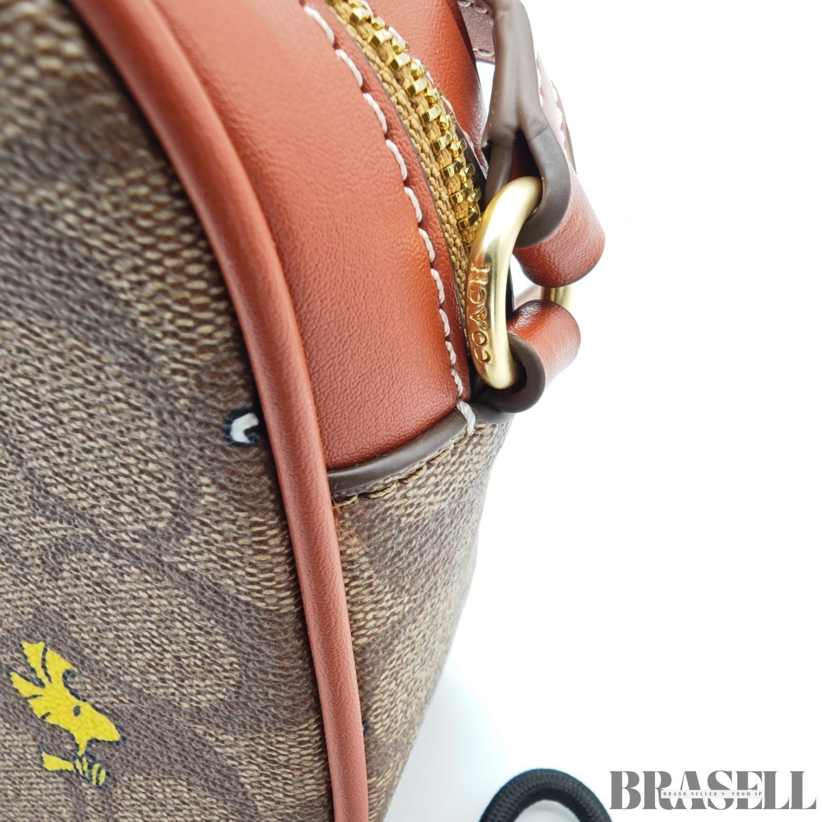 COACH Signature Snoopy Collaboration CF428 Compact Bag Cute Character Khaki