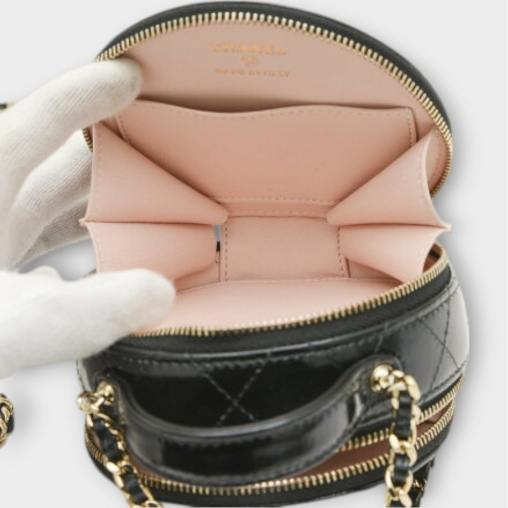 Chanel Matelasse Round Chain Shoulder Bag in Calfskin Black AP2502
