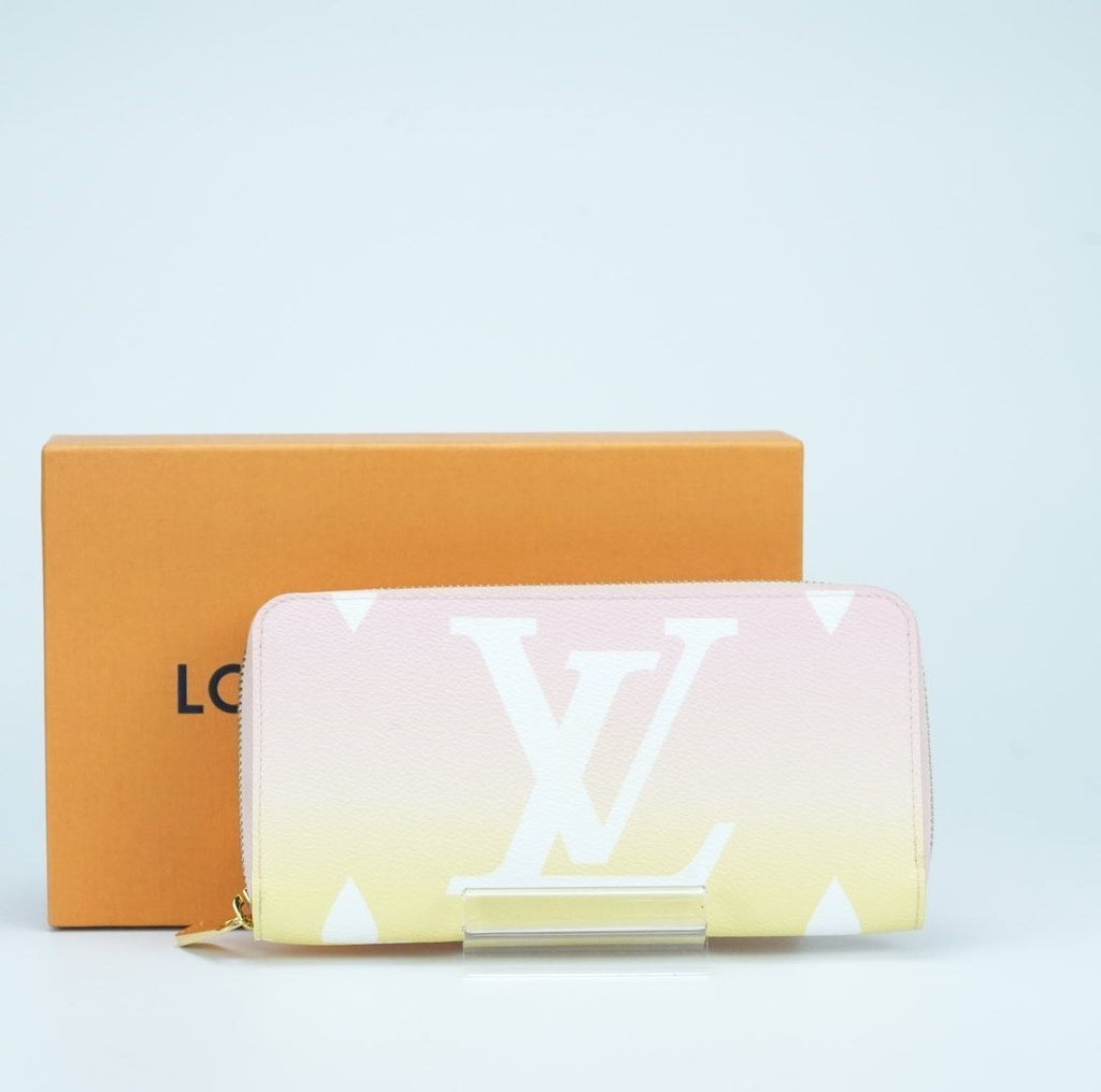 LOUIS VUITTON By the Pool Zippy Wallet M80361 Long Wallet Light Pink
