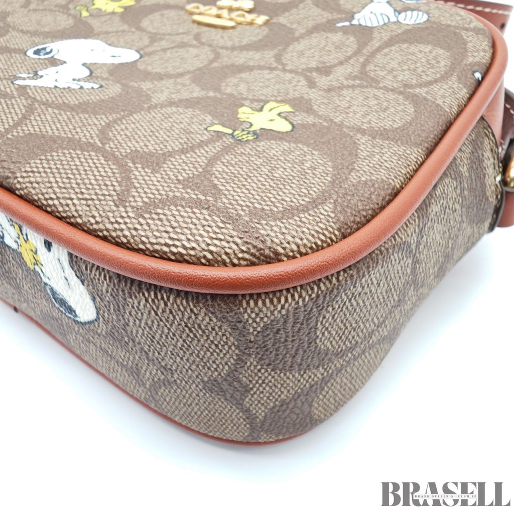 COACH Signature Snoopy Collaboration CF428 Compact Bag Cute Character Khaki