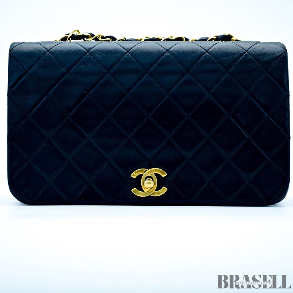 Chanel Matelassé 23 Lambskin Black 1192228 Shoulder Bag Flap Compact Black