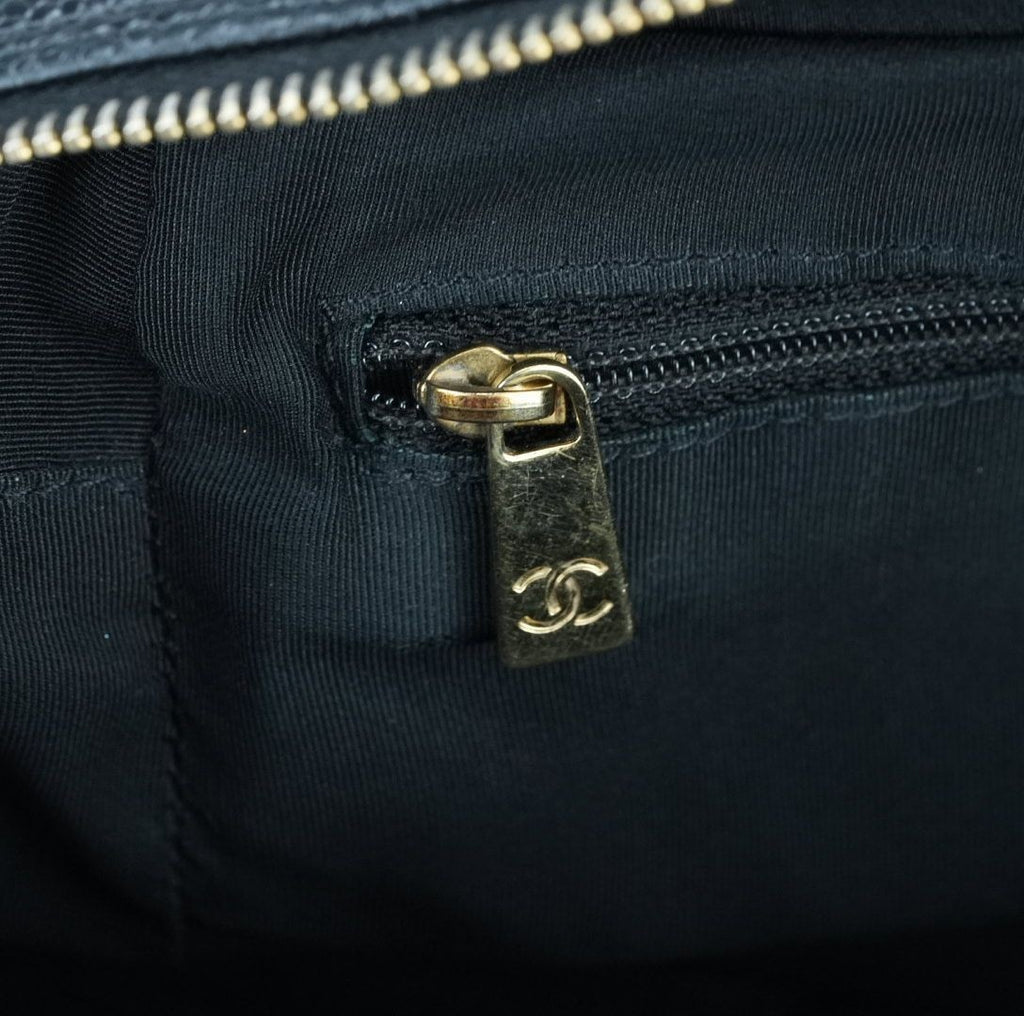 CHANEL Matelasse Petit Timeless Tote (PTT) Chain Shoulder Bag
